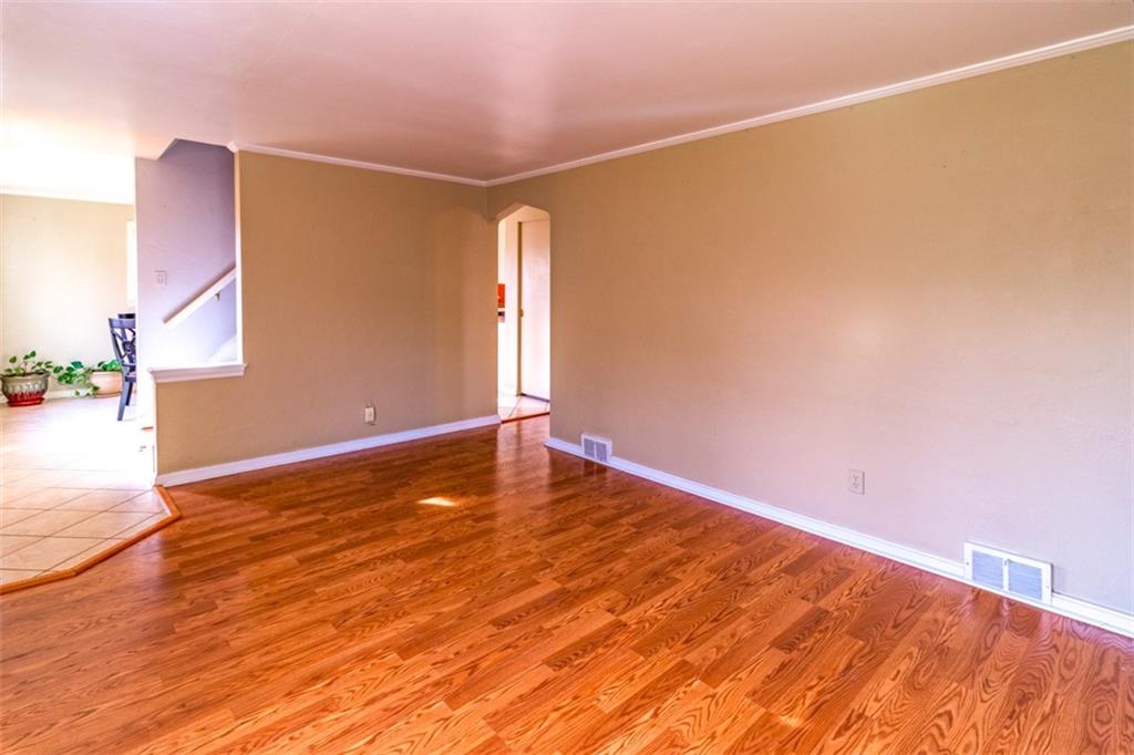 1810 Borland Road Pittsburgh, PA 15243 - Photo 7 of 25 Gallery Image 7
