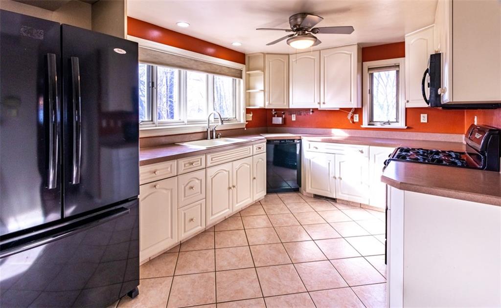 1810 Borland Road Pittsburgh, PA 15243 - Photo 8 of 25 Gallery Image 8