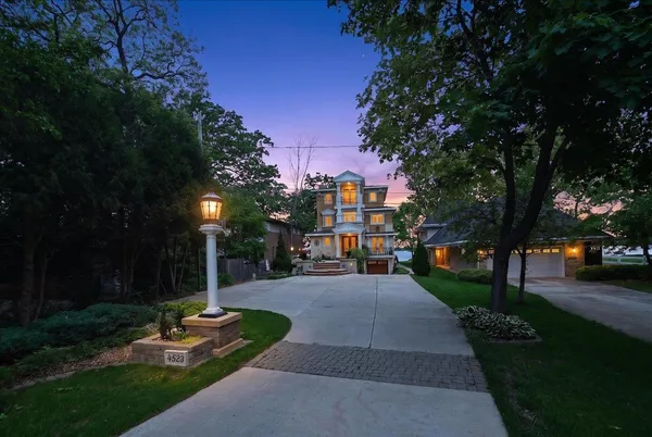$2,300,000 | 4523 Winnequah Road, Monona, WI 53716