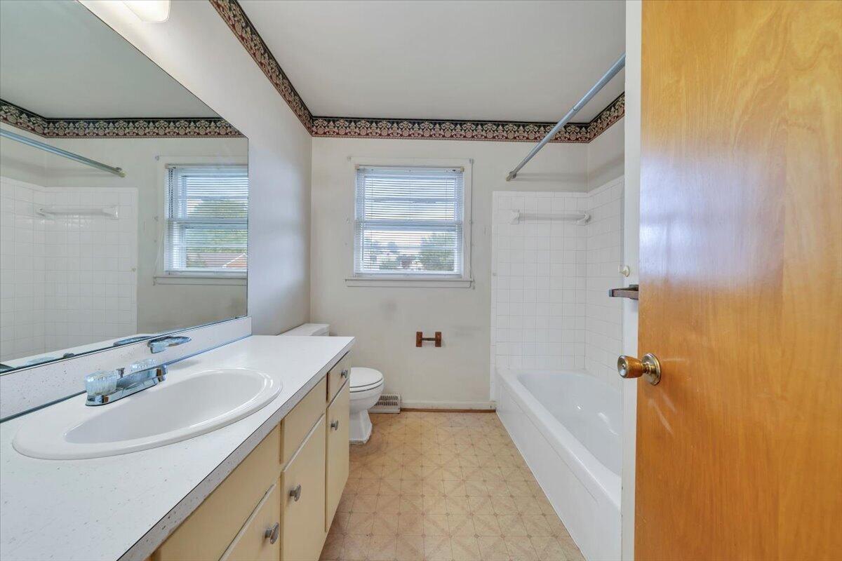 631 Santee Road Roanoke, VA 24019 - Photo 12 of 36 12-MIB06306