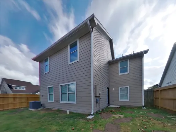 $2,049 | 21214 Peachvine Lane, Tomball, TX 77375