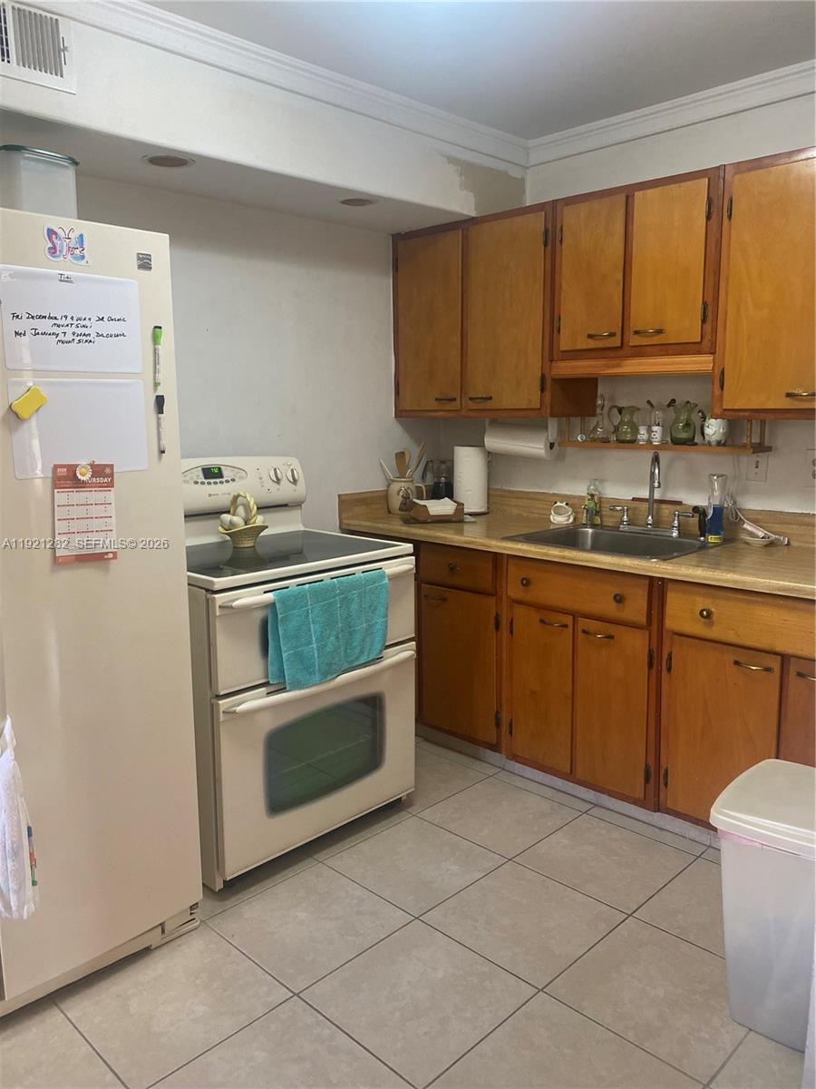 5600 Southwest 112th Court Miami, FL 33165 - Photo 14 of 24