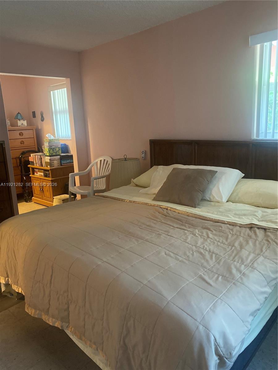 5600 Southwest 112th Court Miami, FL 33165 - Photo 17 of 24