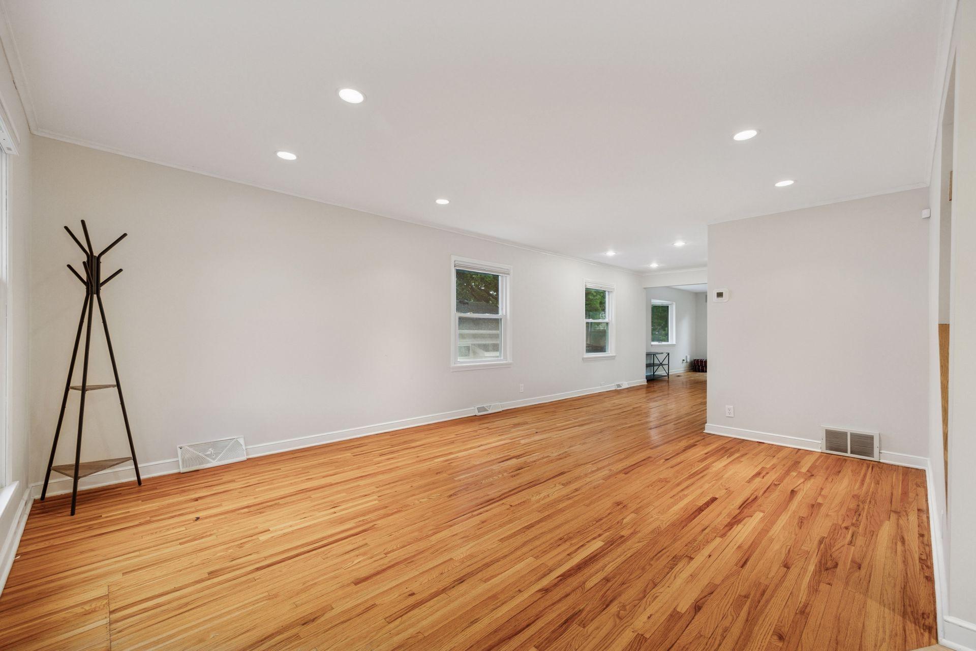 4016 Kipling Avenue Edina, MN 55416 - Photo 4 of 38