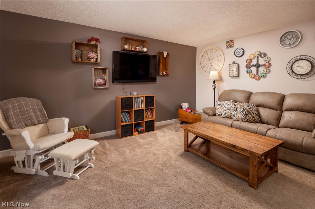 1064 Clark Road Wadsworth, OH 44281 - Photo 10 of 24 Gallery Image 10