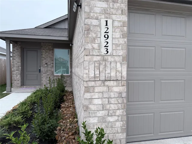 $1,830 | 12923 Shells Lane, Crosby, TX 77532