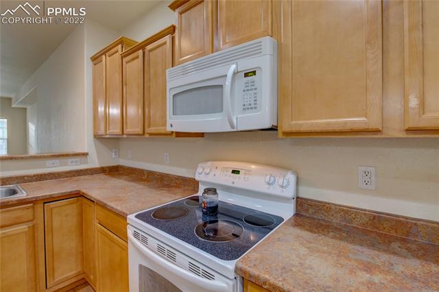 6383 Pilgrimage Road Colorado Springs, CO 80925 - Photo 10 of 26