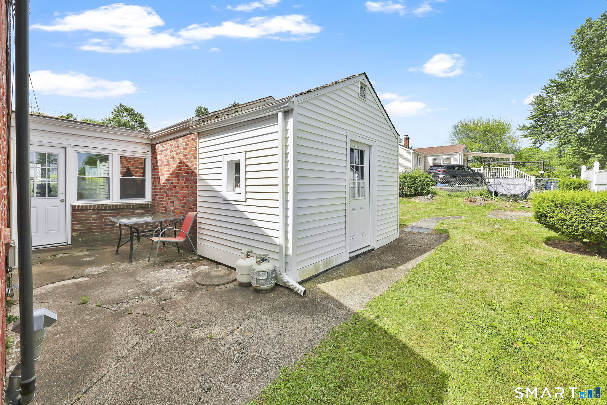 104 Exeter Street Hartford, CT 06106 - Photo 9 of 40