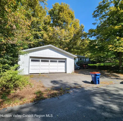 $200,500 | 11 Echo Hill Road, Saugerties, NY 12477