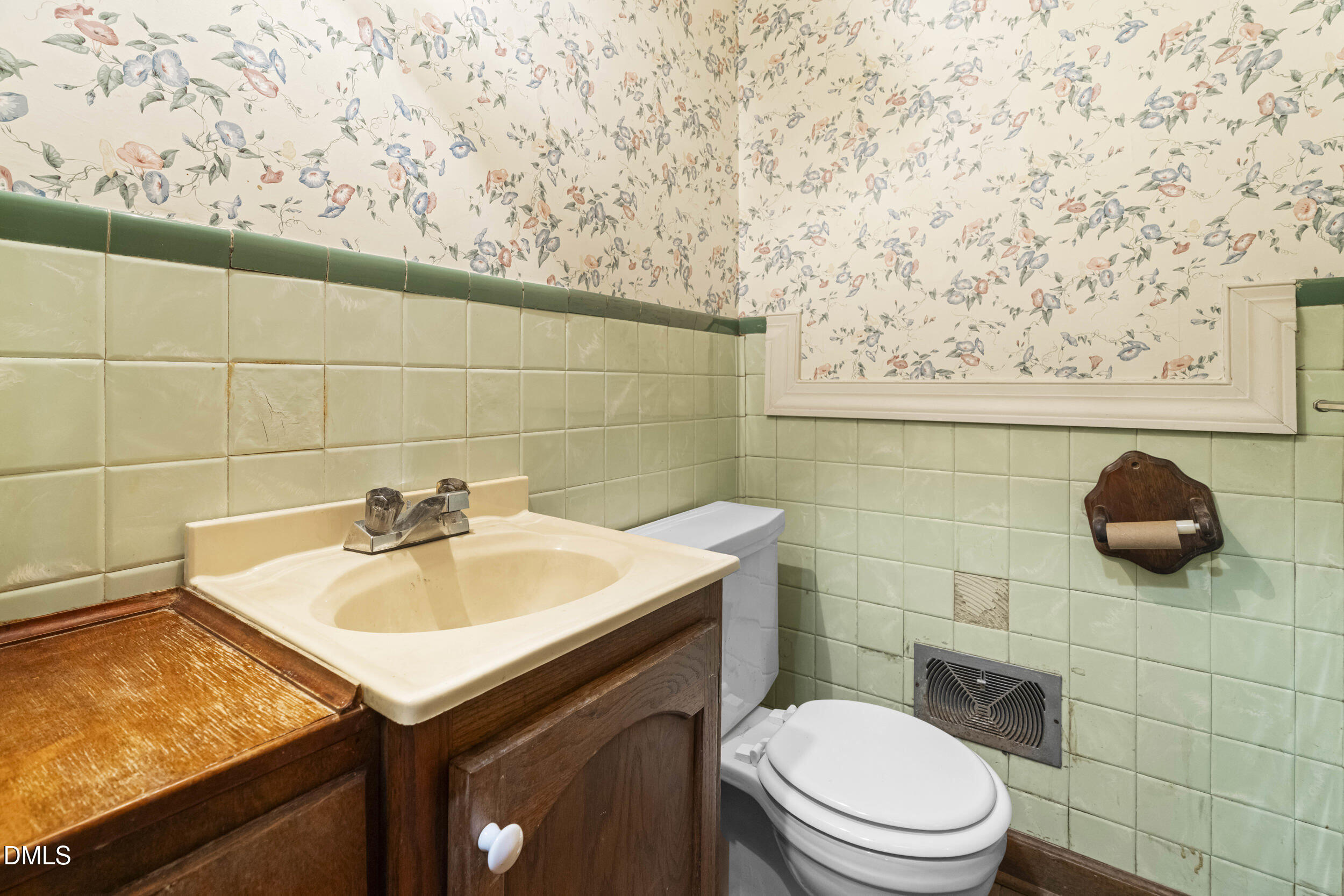 705 Wilsons Mills Road Smithfield, NC 27577 - Photo 8 of 35 Half Bath