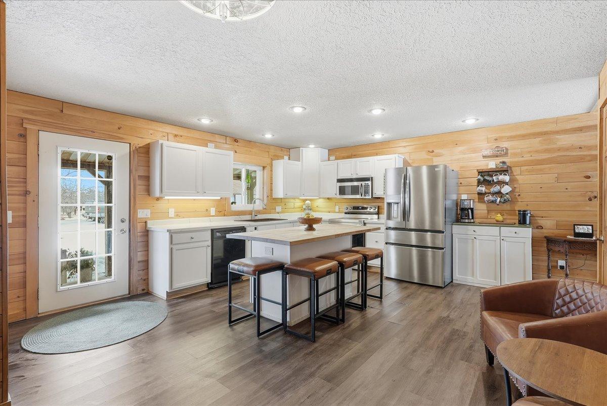 N2508 730th Street Menomonie, WI 54751 - Photo 5 of 40