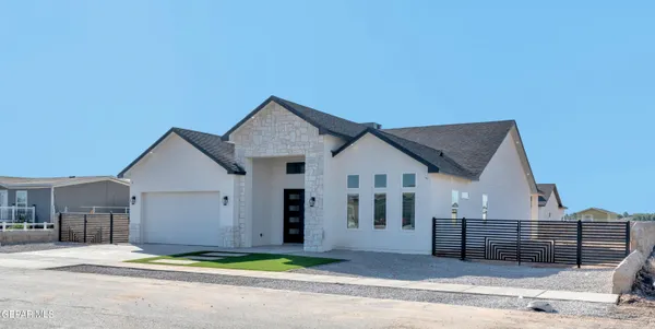 $429,900 | 411 Joya Bonita Road, Clint, TX 79836