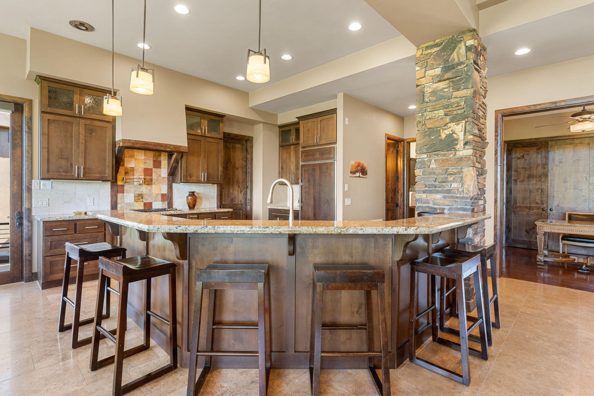 3052 Snow Canyon Parkway, Unit 98 St. George, UT 84770 - Photo 25 of 70 Kitchen Office