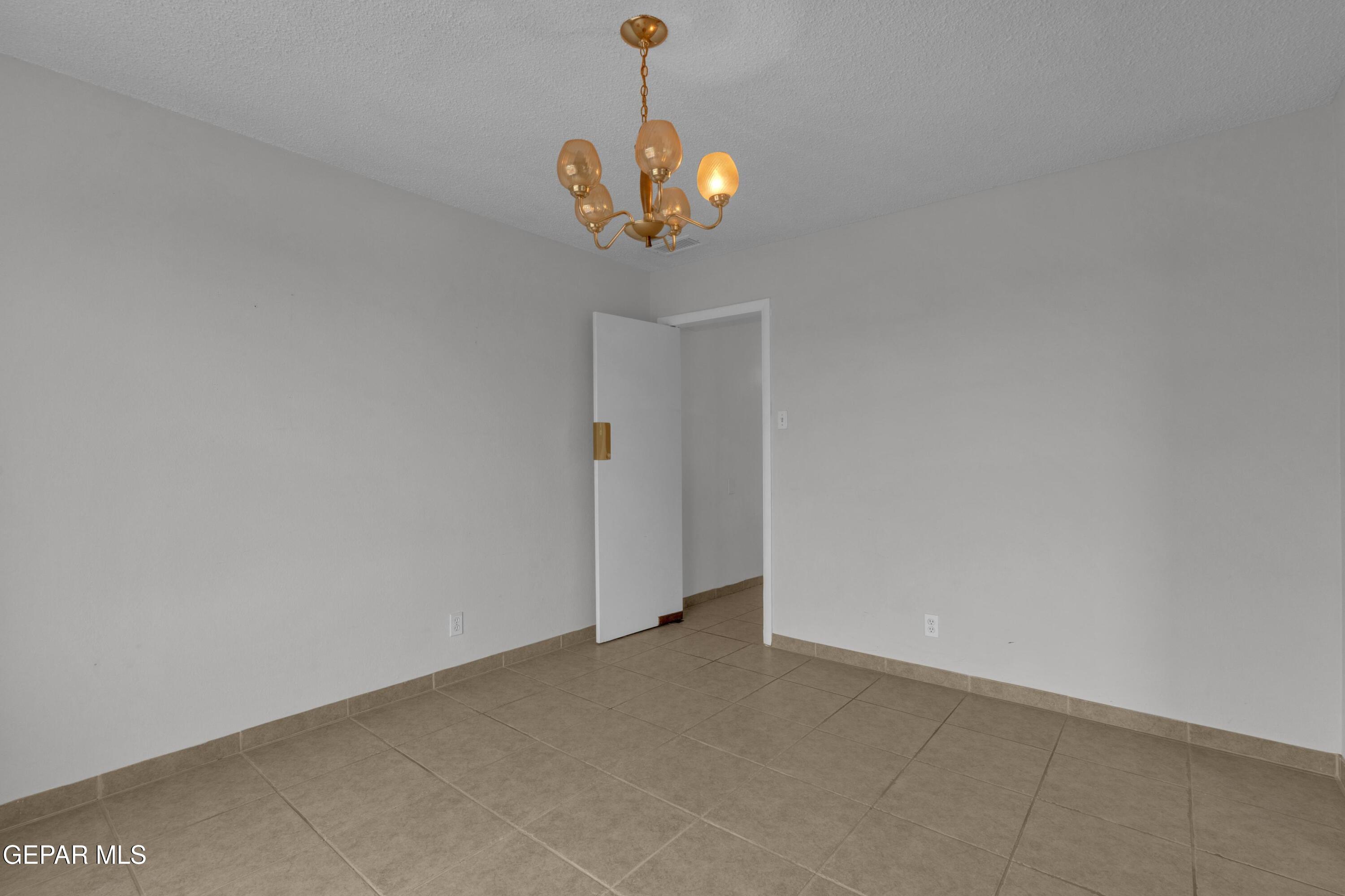 337 Clairemont Road El Paso, TX 79912 - Photo 21 of 45 2 (17)
