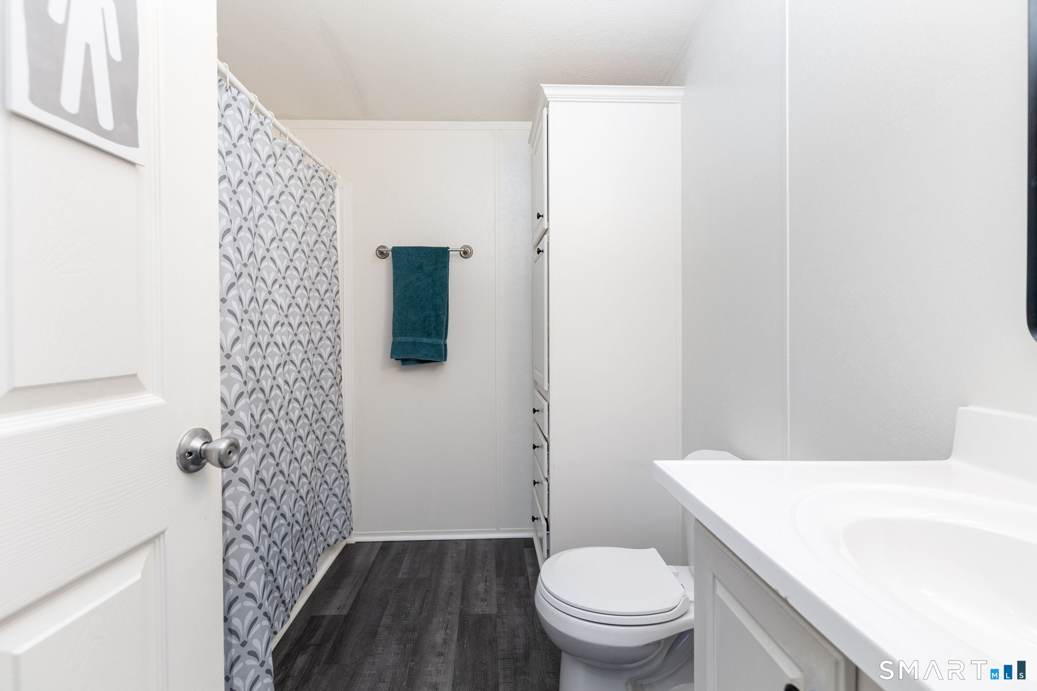4 Apache Road East Hartford, CT 06118 - Photo 16 of 31 Gallery Image 16