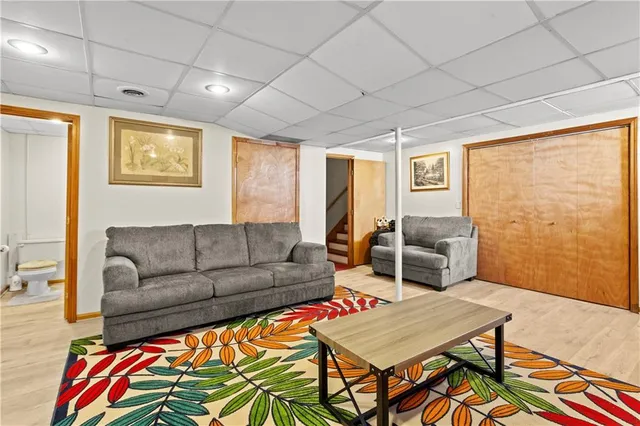 $315,000 | 6813 T Gabbert Drive, Pleasant Valley, MO 64068