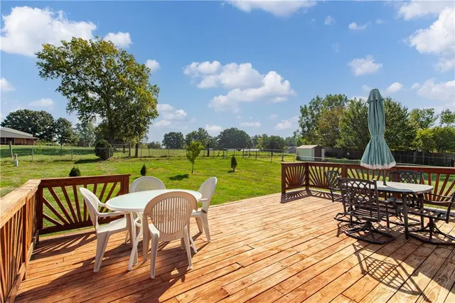 $315,000 | 6813 T Gabbert Drive, Pleasant Valley, MO 64068