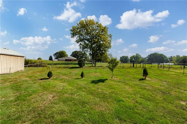 $315,000 | 6813 T Gabbert Drive, Pleasant Valley, MO 64068