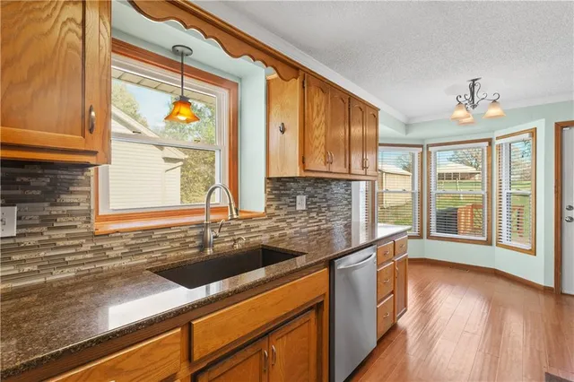 $315,000 | 6813 T Gabbert Drive, Pleasant Valley, MO 64068