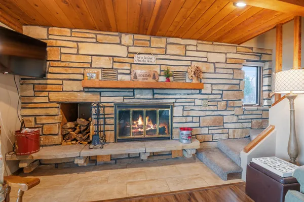 $895,000 | 4126 Sand Bay Point Road, Sturgeon Bay, WI 54235