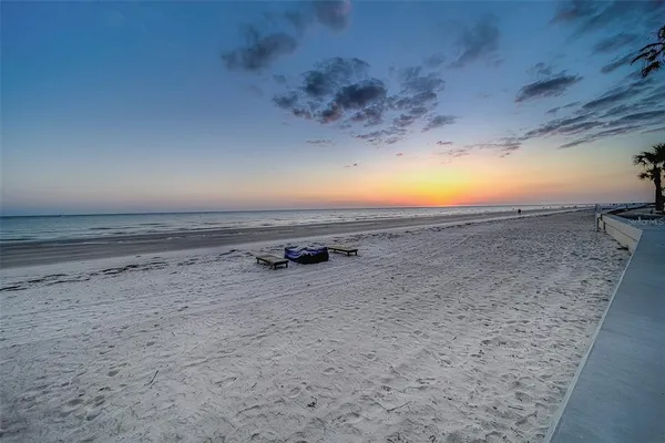 $9,500 | 16700 Gulf Boulevard, Unit 423, North Redington Beach, FL 33708