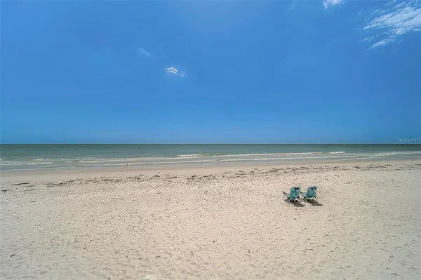 $9,500 | 16700 Gulf Boulevard, Unit 423, North Redington Beach, FL 33708