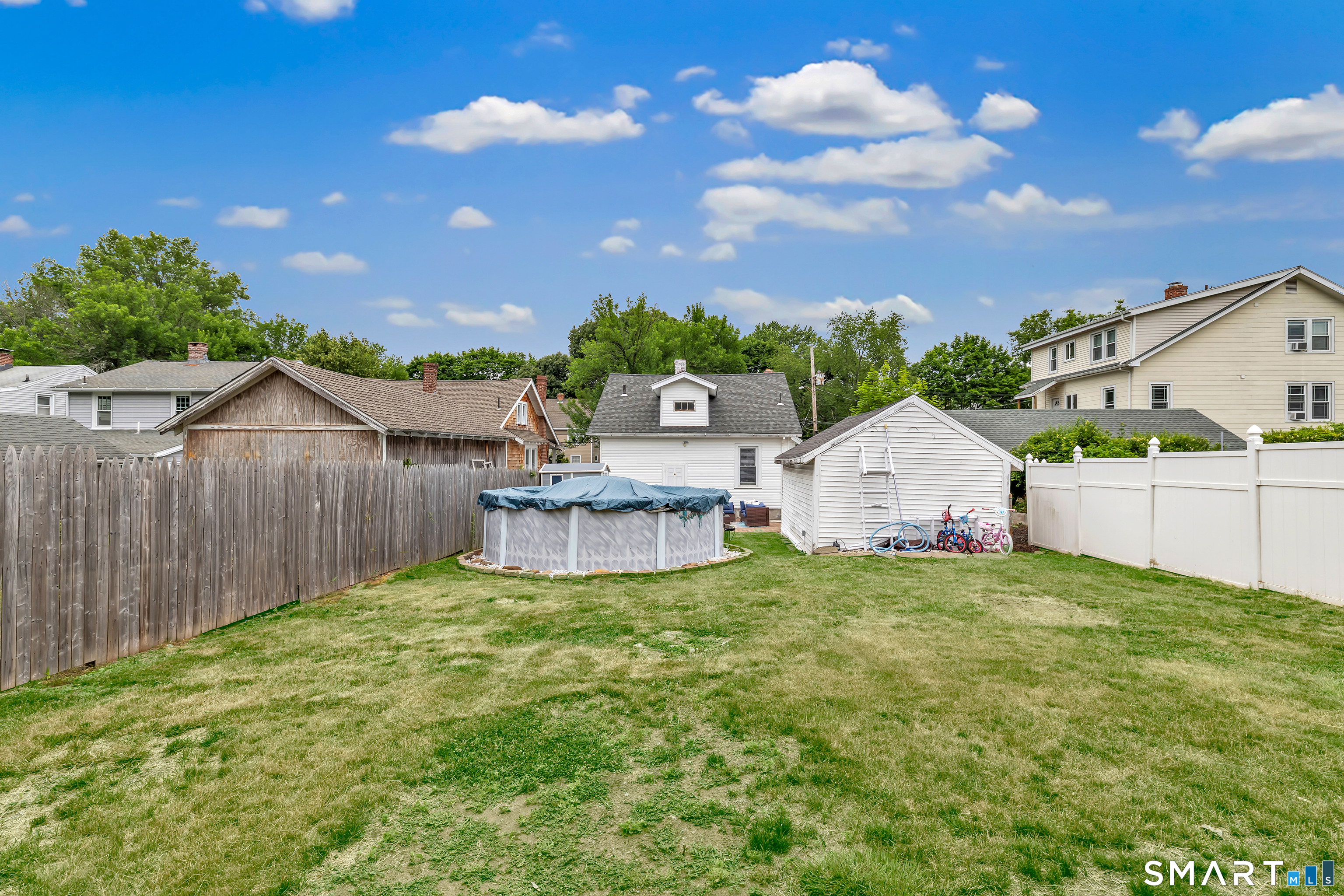12 Violet Street Hamden, CT 06517 - Photo 31 of 39