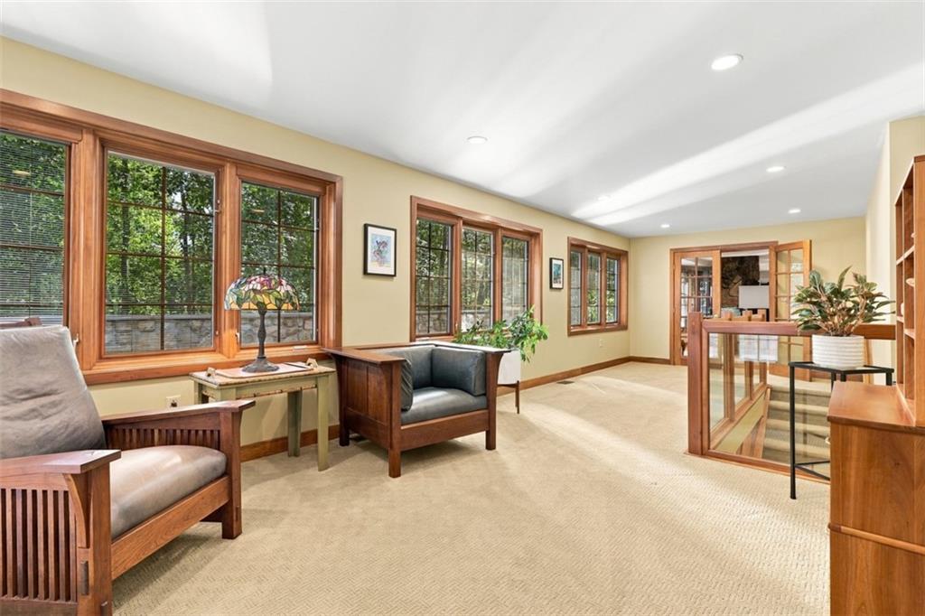 337 Fox Chapel Road Pittsburgh, PA 15238 - Photo 27 of 49 Sitting area