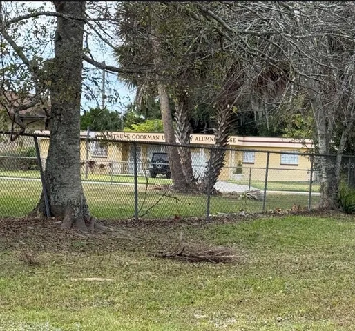 $2,000,000 | 555 Oak Street, Daytona Beach, FL 32114