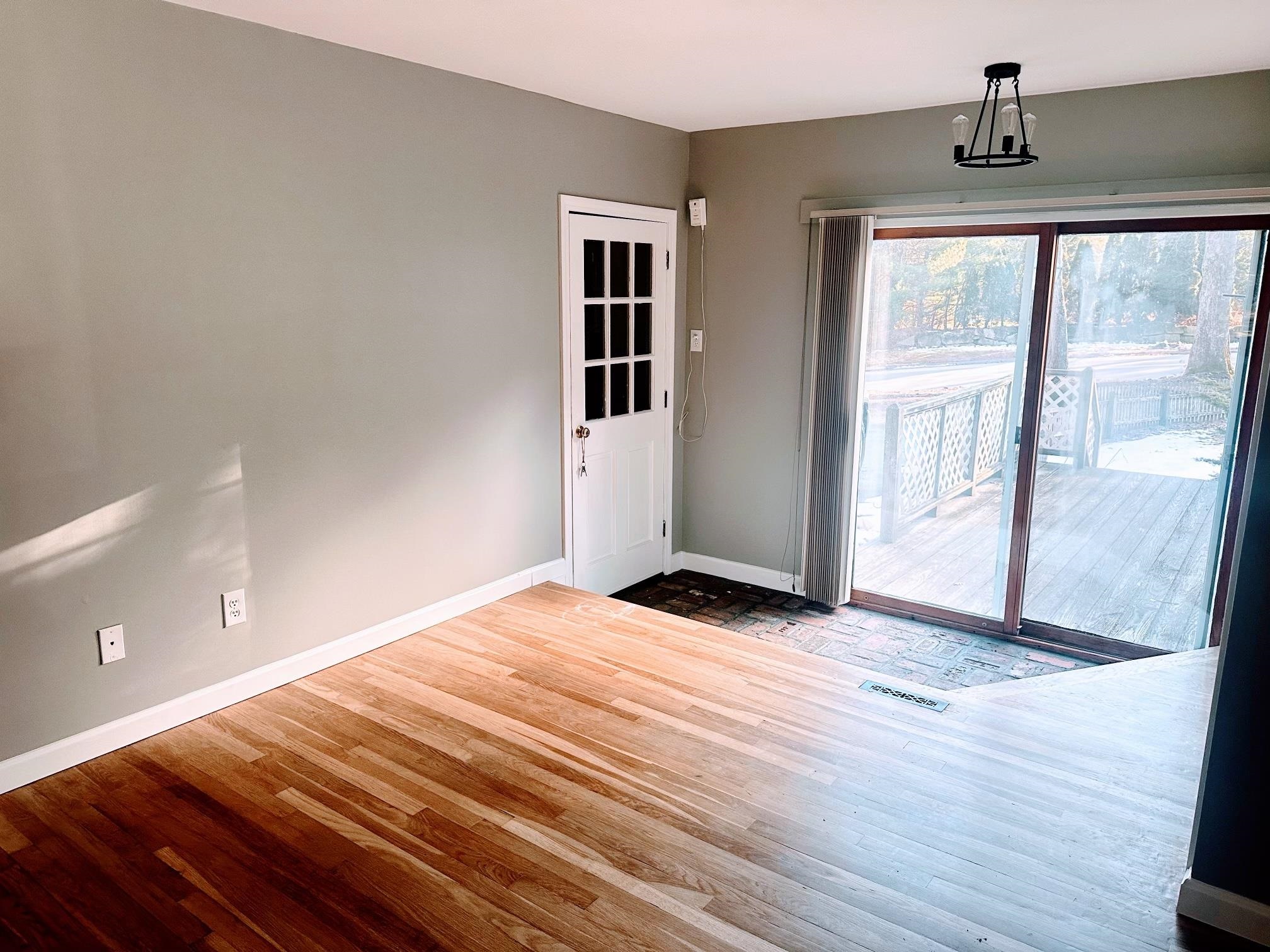 93 Bedford Road Merrimack, NH 03054 - Photo 5 of 23