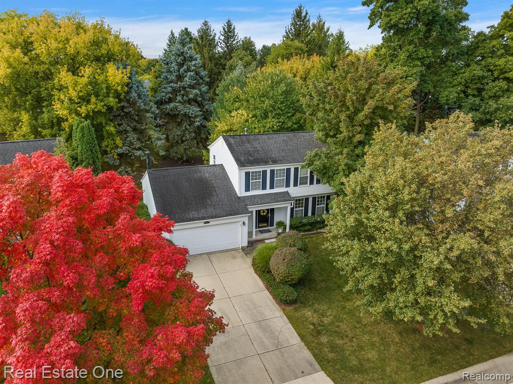 450 Whitney Drive Rochester Hills, MI 48307 - Photo 3 of 32