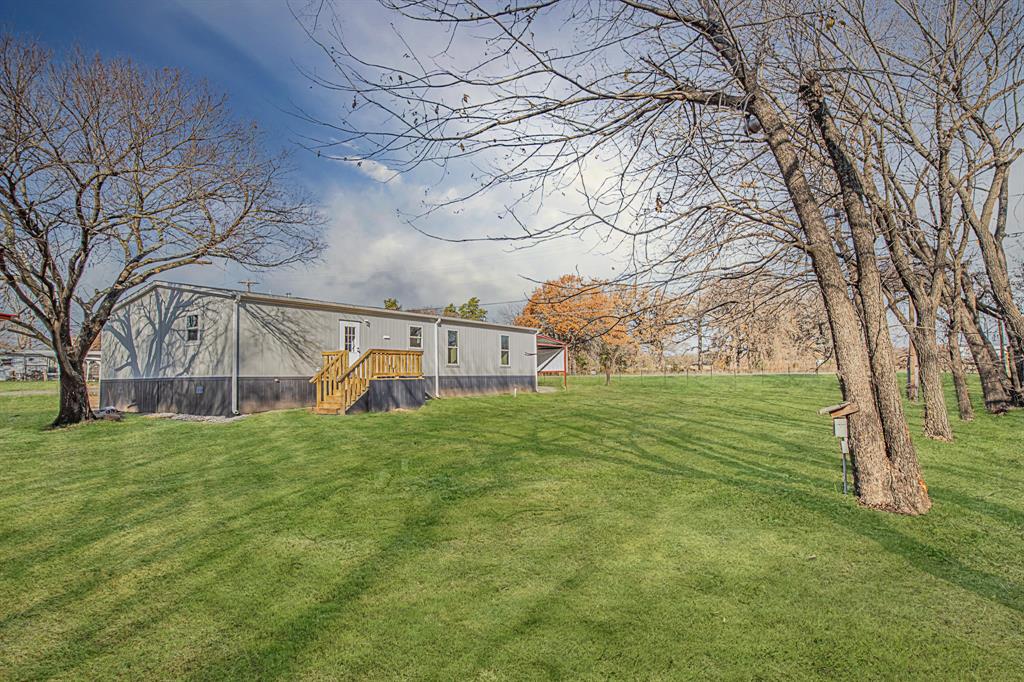 101 Kelly Court Azle, TX 76020 - Photo 27 of 30 Digital Grass Enhancement