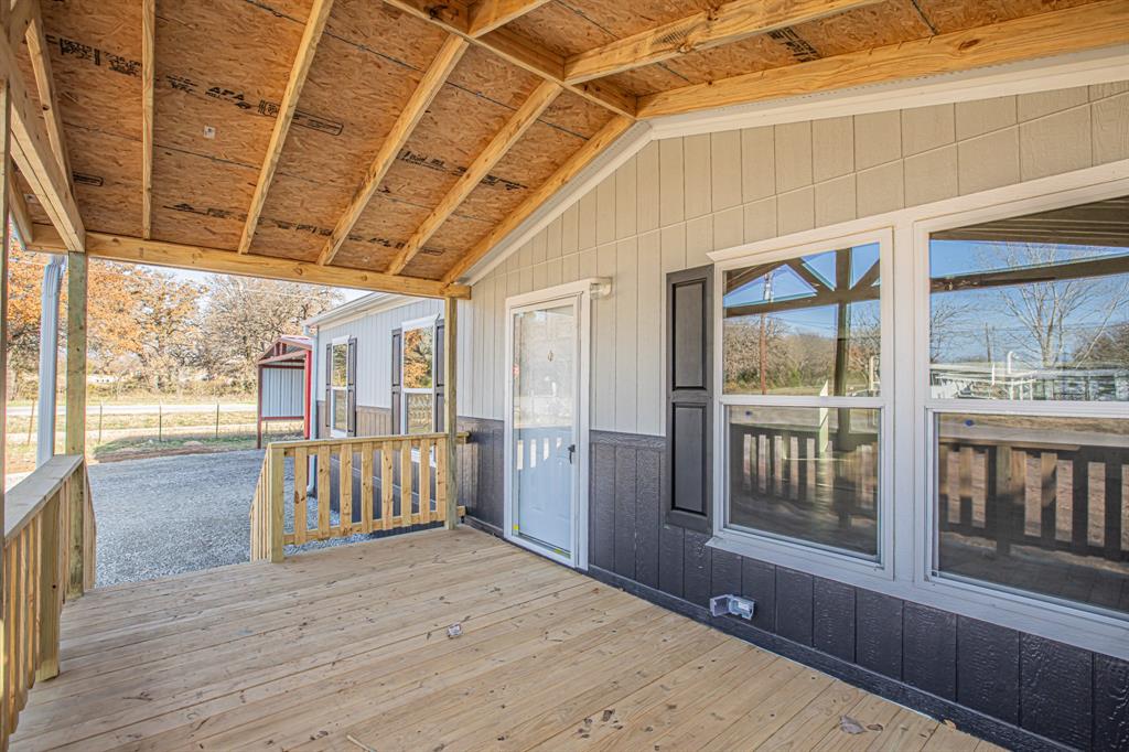 101 Kelly Court Azle, TX 76020 - Photo 4 of 30