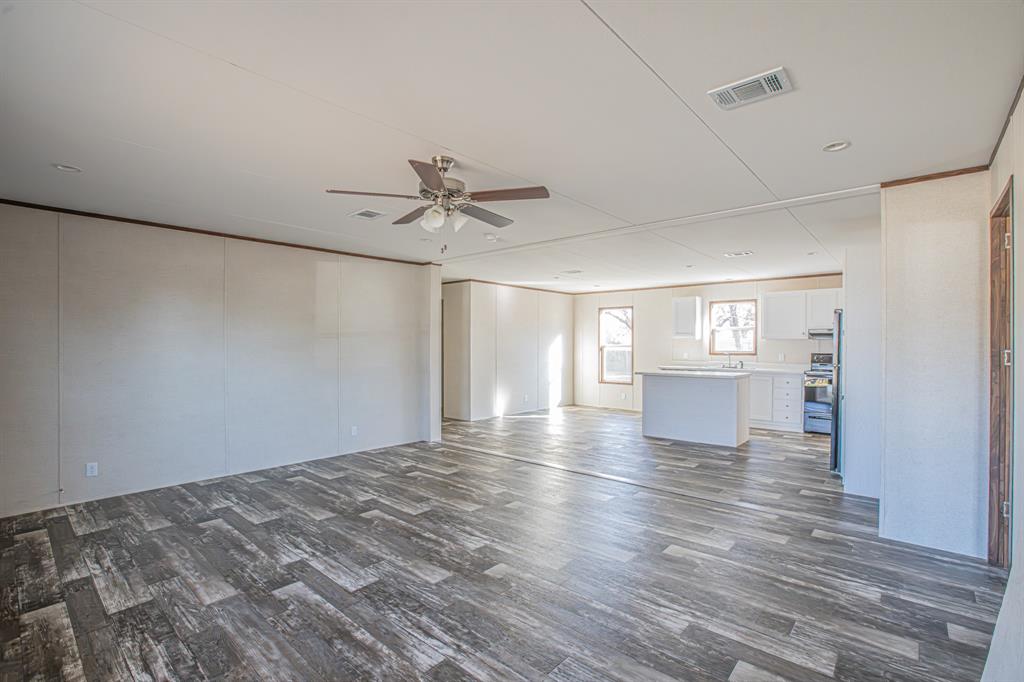 101 Kelly Court Azle, TX 76020 - Photo 8 of 30