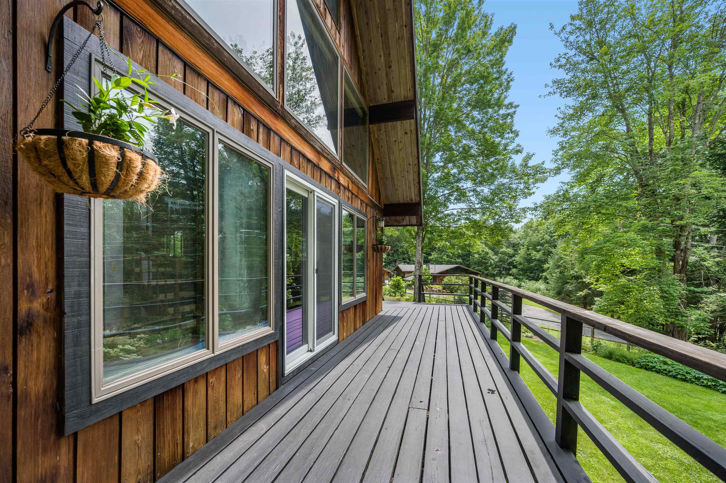 320 Stowebury Road Waterbury, VT 05677 - Photo 3 of 40 Gallery Image 3