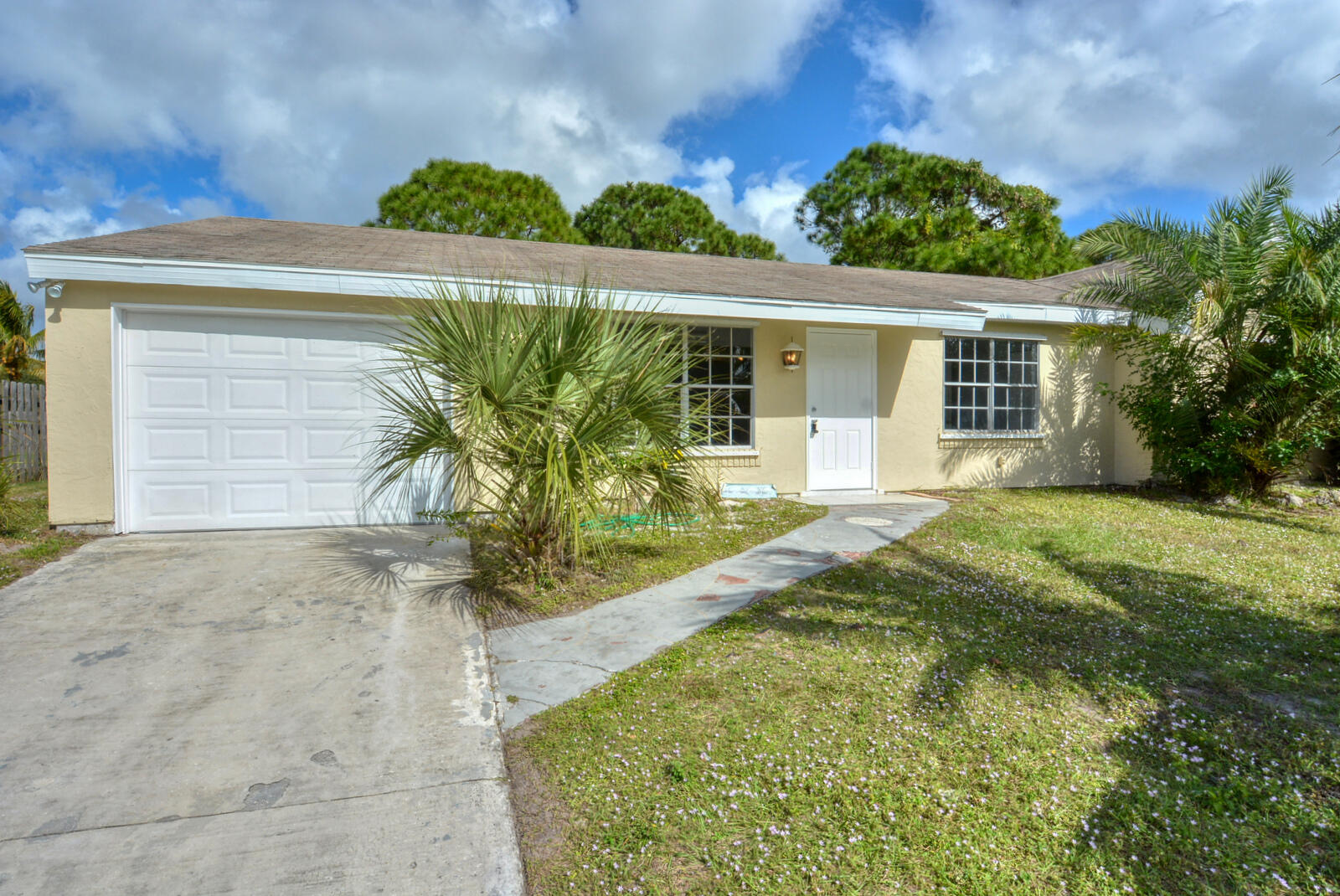 382 Southwest Kentwood Road Port St. Lucie, FL 34953 - Photo 3 of 40 DSC_1878A