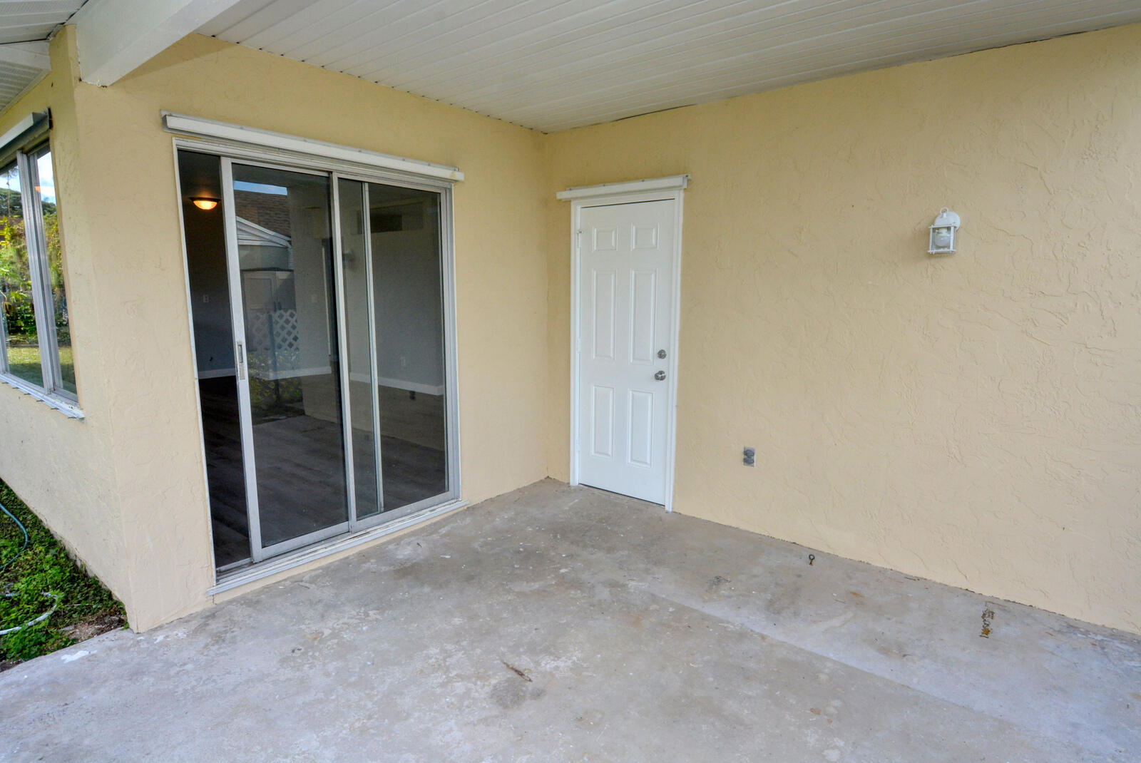 382 Southwest Kentwood Road Port St. Lucie, FL 34953 - Photo 33 of 40 DSC_1909A