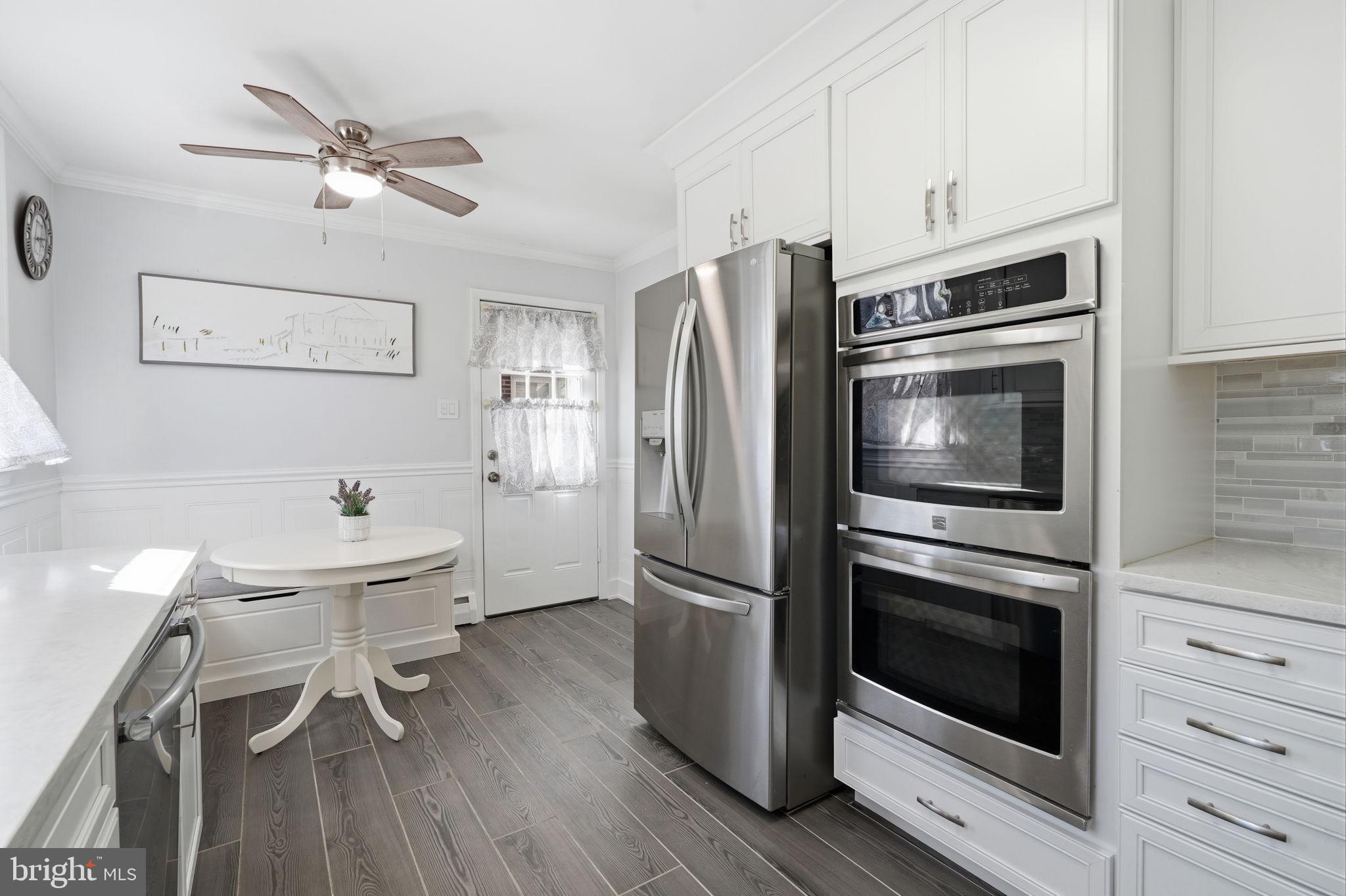 1025 Friendship Street Philadelphia, PA 19111 - Photo 11 of 36 Bright and modern kitchen oasis.
