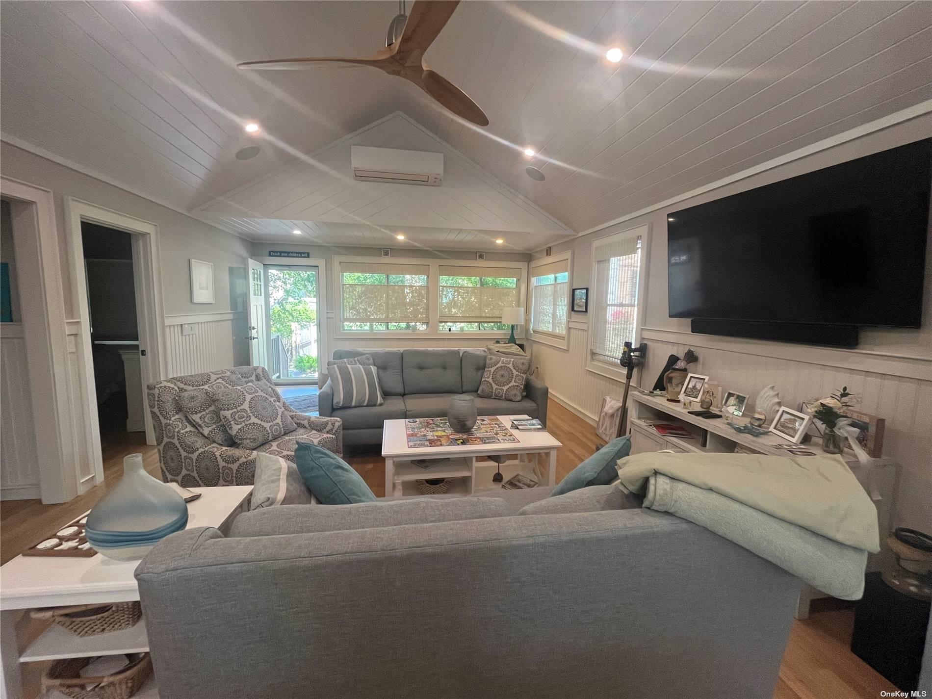 985 Surf View Walk Ocean Beach, NY 11770 - Photo 2 of 14