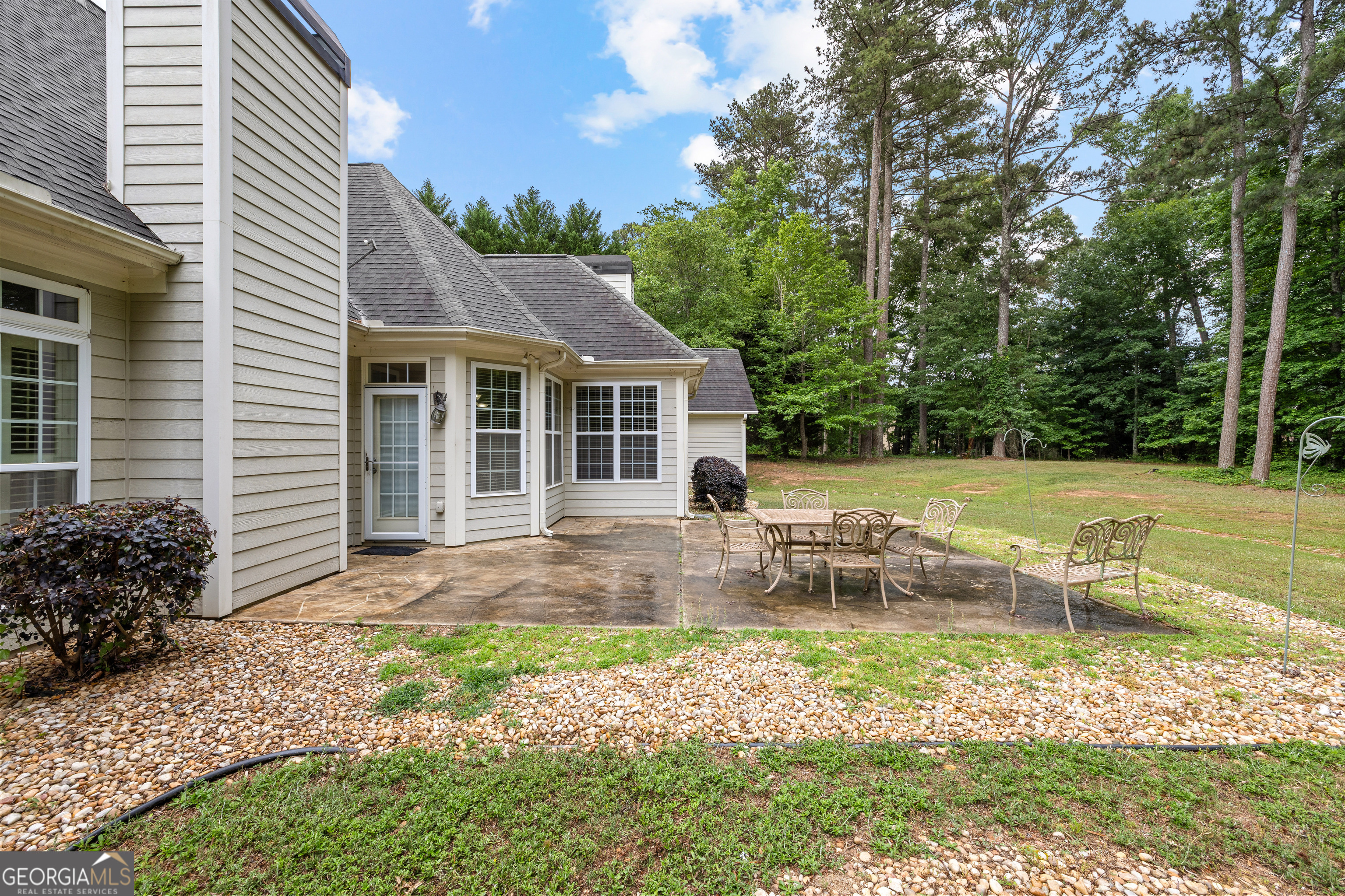 120 Shankhill Ridge Tyrone, GA 30290 - Photo 47 of 54 a view of a house with backyard and sitting area
