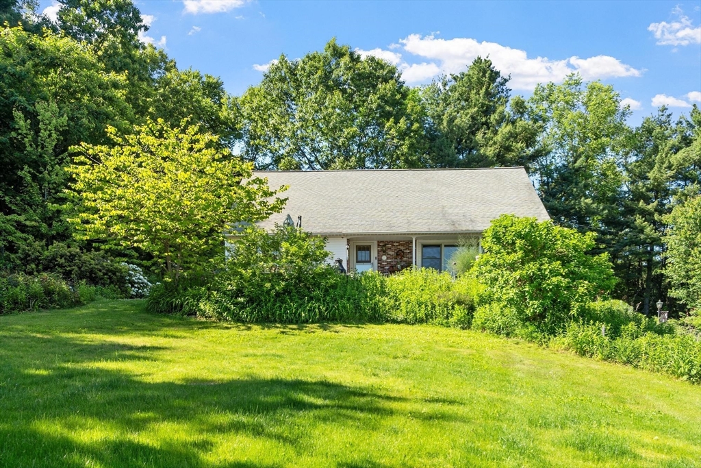 33 Taft Road Sterling, MA 01564 - Photo 4 of 42