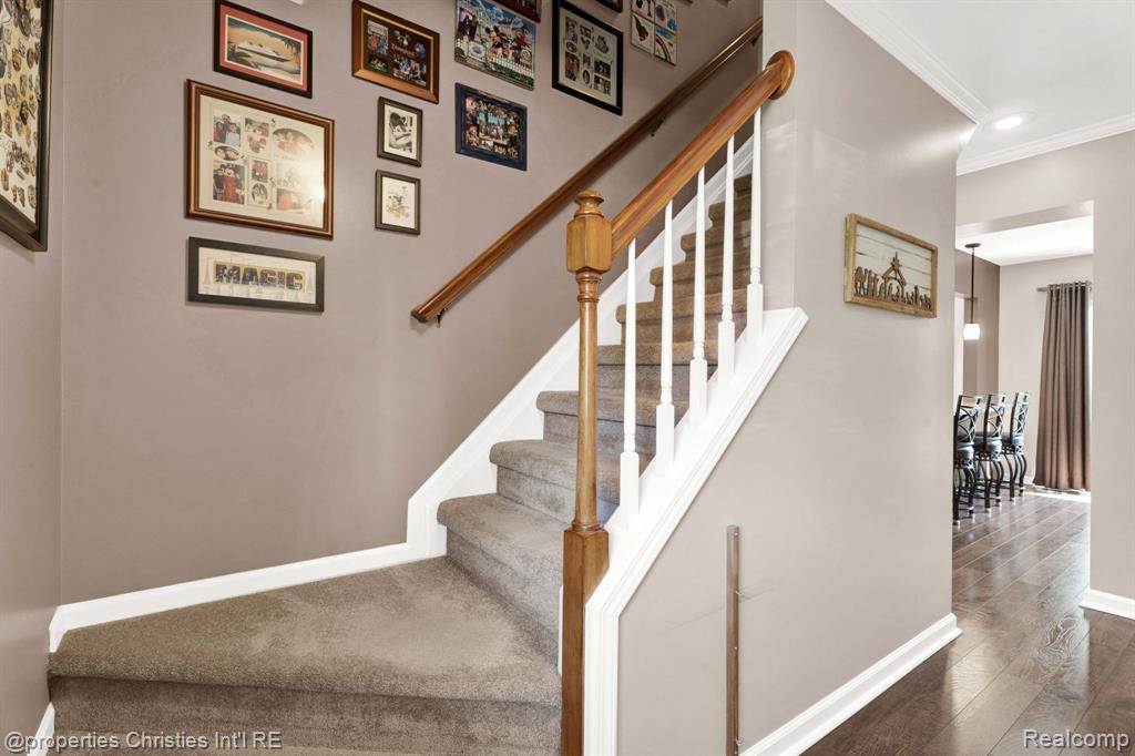 642 Whitney Drive Rochester Hills, MI 48307 - Photo 20 of 39