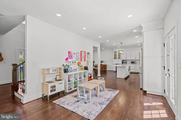 $6,700 | 6202 Massachusetts Avenue, Bethesda, MD 20816