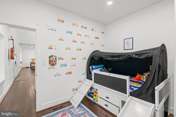 $6,700 | 6202 Massachusetts Avenue, Bethesda, MD 20816