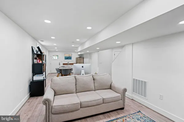 $6,700 | 6202 Massachusetts Avenue, Bethesda, MD 20816