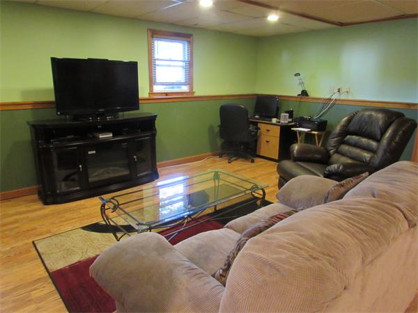 146 Paulk Terrace Springfield, MA 01128 - Photo 12 of 13 Gallery Image 12