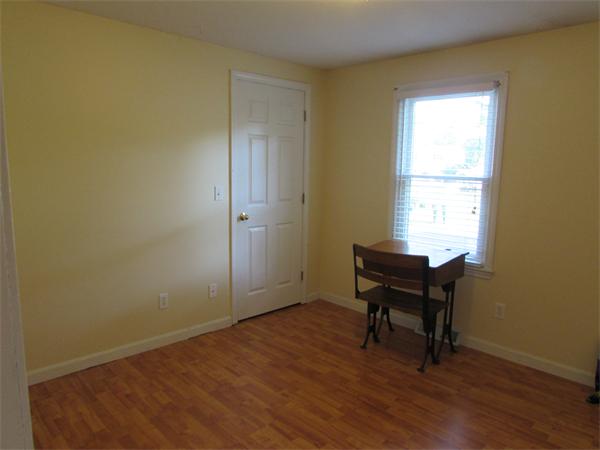 146 Paulk Terrace Springfield, MA 01128 - Photo 10 of 13 Gallery Image 10
