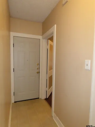 $900 | 502 South Fannin Avenue, Unit 201, Tyler, TX 75702