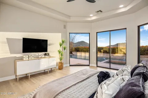 $1,899,000 | 11083 East Juan Tabo Road, Scottsdale, AZ 85255