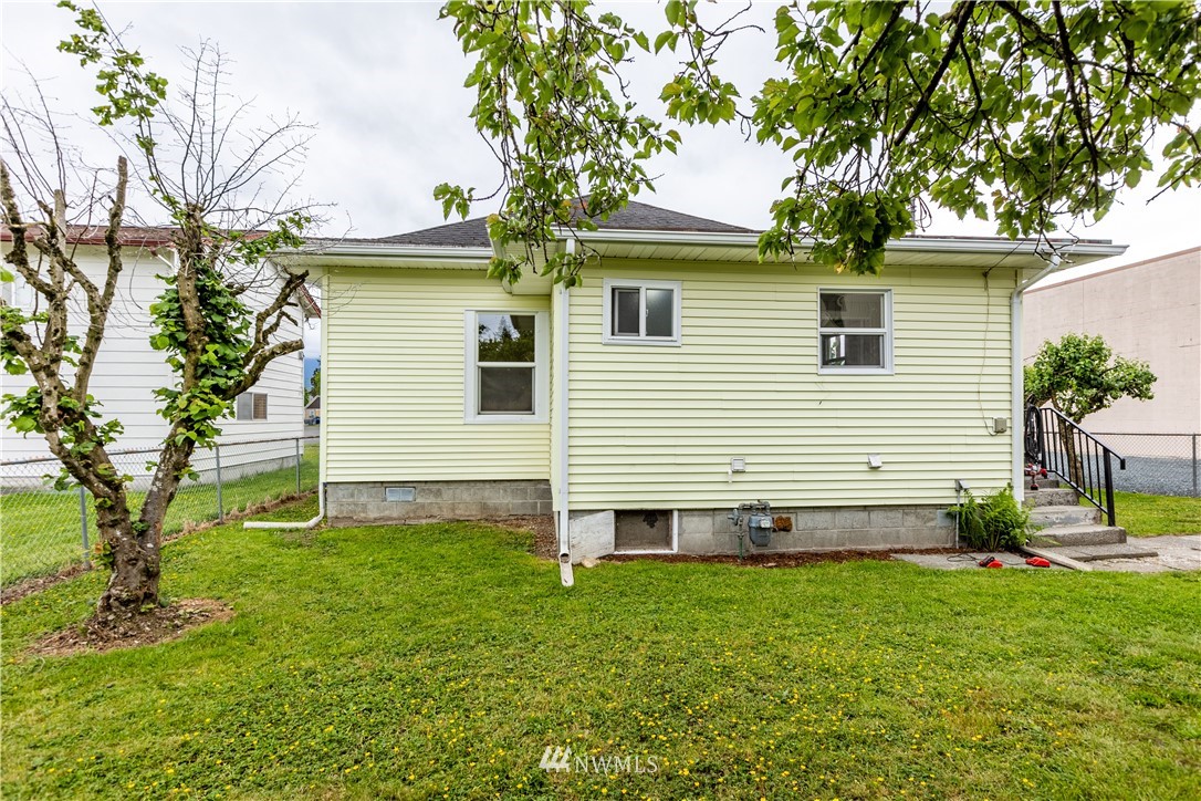 118 First Street Sumas, WA 98295 - Photo 32 of 40 Gallery Image 32